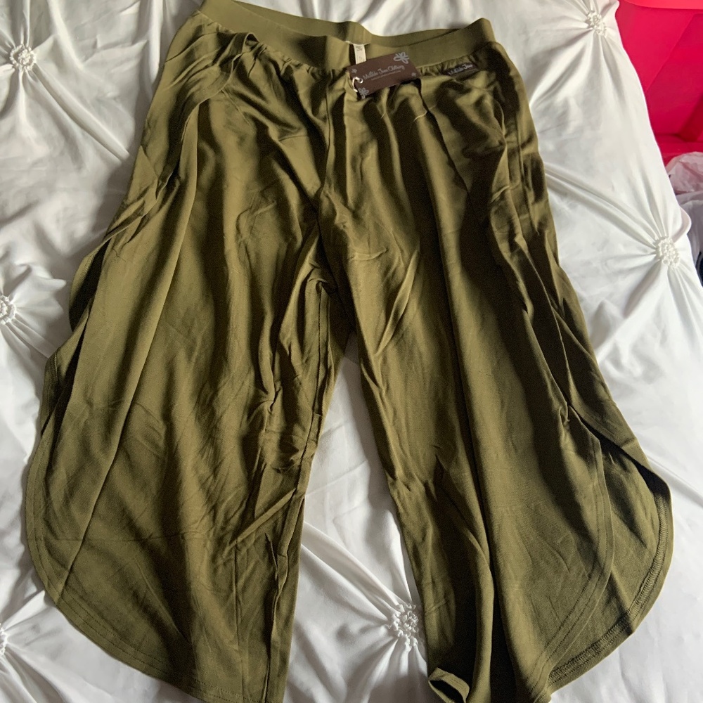 NWT - womens matilda Jane spring things pants size M
